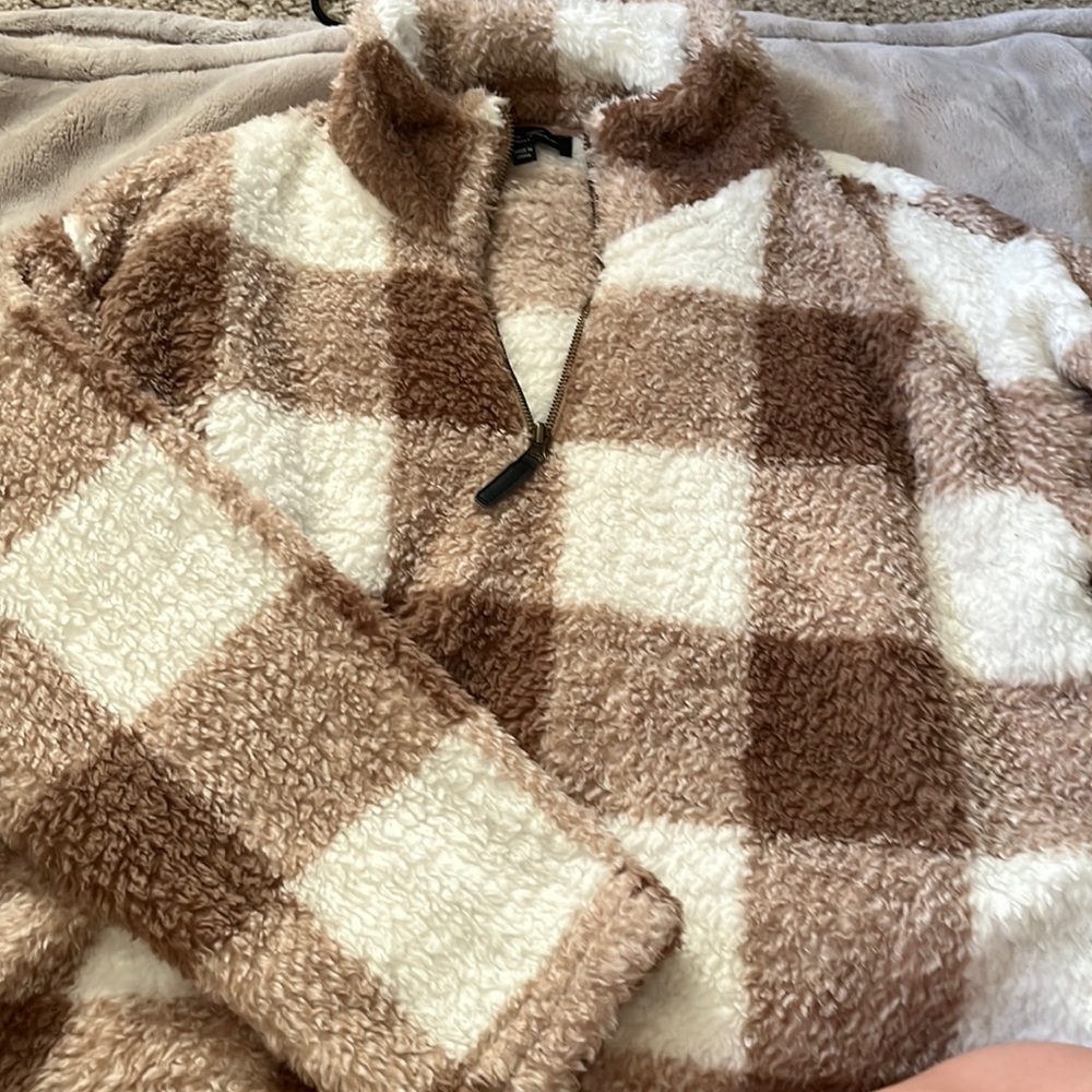 Love Tree Quarter Zip-up